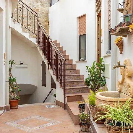Guest house Antica Dimora Marinelli Ficarra